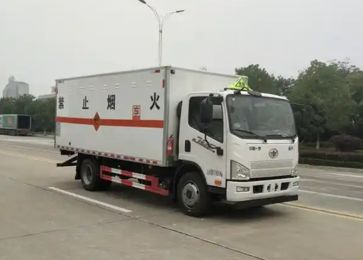 崇仁爆破器材运输车可以上高速吗？